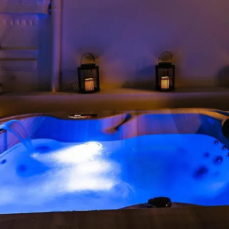 Mosaic Luxury Vila