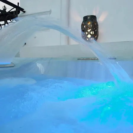 فيلة Mosaic Luxury